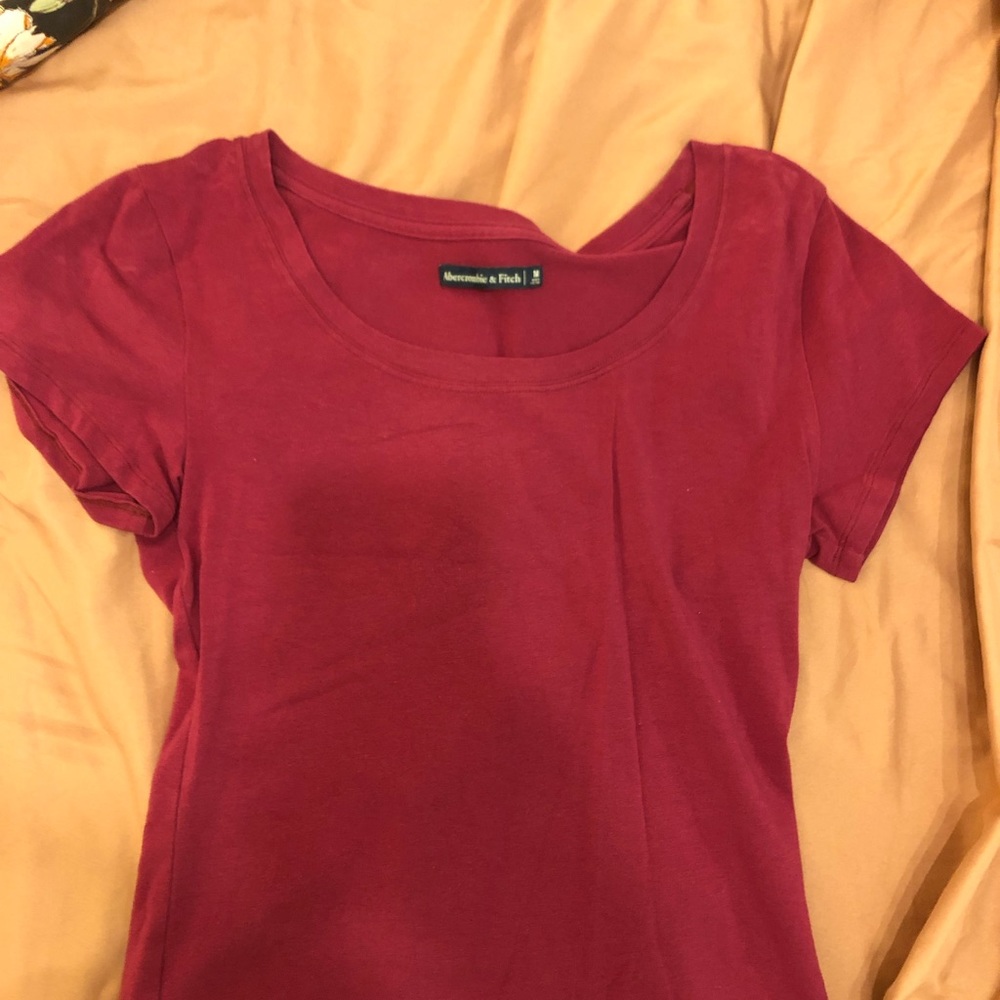 Abercrombie and Fitch scoop next soft tee size M